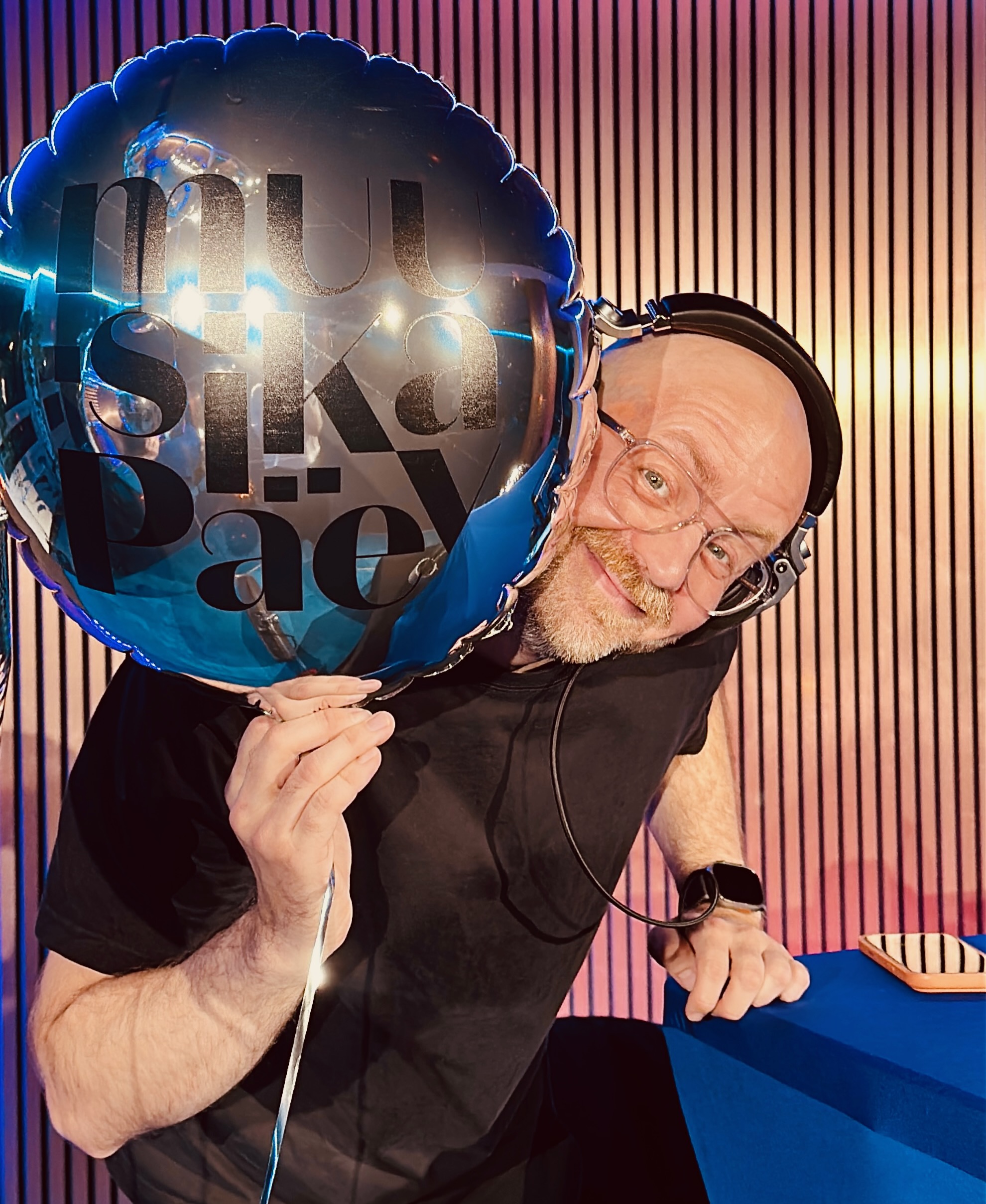 Veiko Tubin muusikapäeva Silent Disco DJ-na